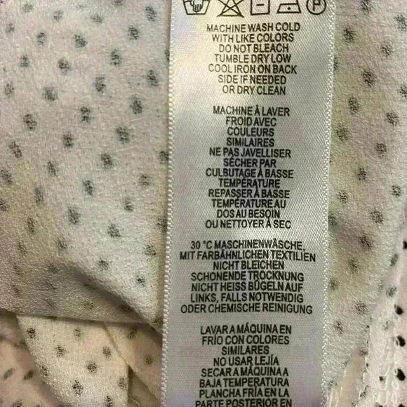 Sleeveless Pleated Ruffle Blouse Adrianna Papell small - Picture 9 of 9